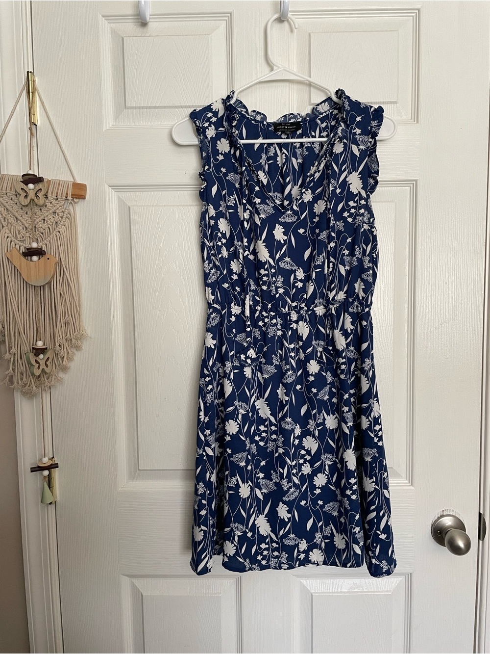 Lucky Brand Women’s size Small Navy Blue Floral Midi Sundress